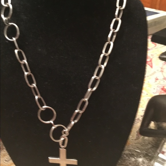 UNISEX LARGE STAINLESS CROSS NECKLACE BY FOLLIE🙏 - Picture 5 of 6